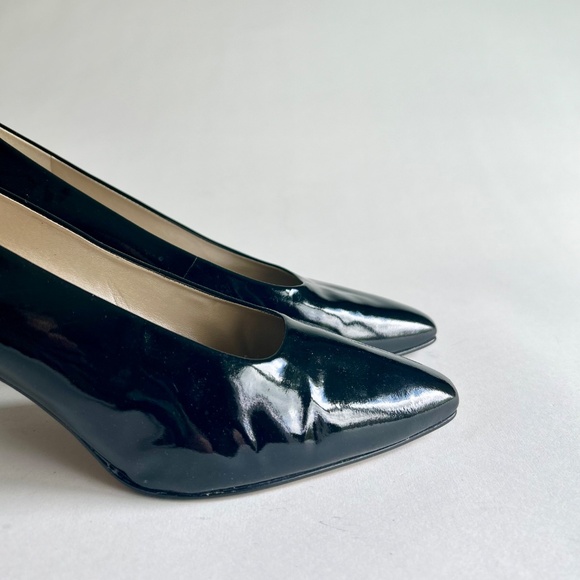 Laura Scott Black Patent Leather Classic Heels size 10 - Picture 15 of 16
